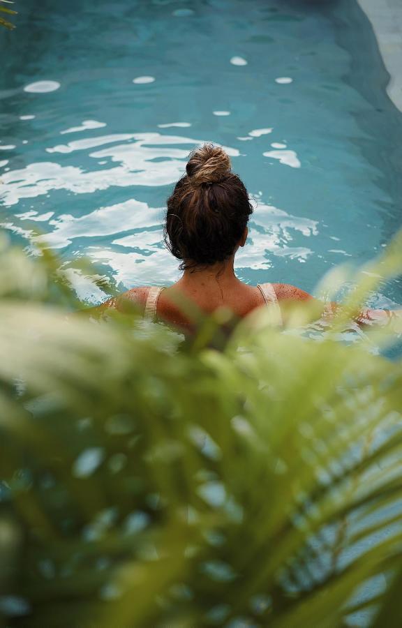 Neptune Studios Adults Only Gym And Recovery Access Kuta  ภายนอก รูปภาพ
